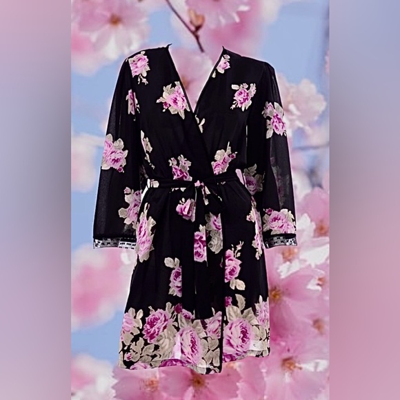 Oscar de La Renta Pink Label Robe Kimono Style Black/pink roses Like new - Picture 7 of 7